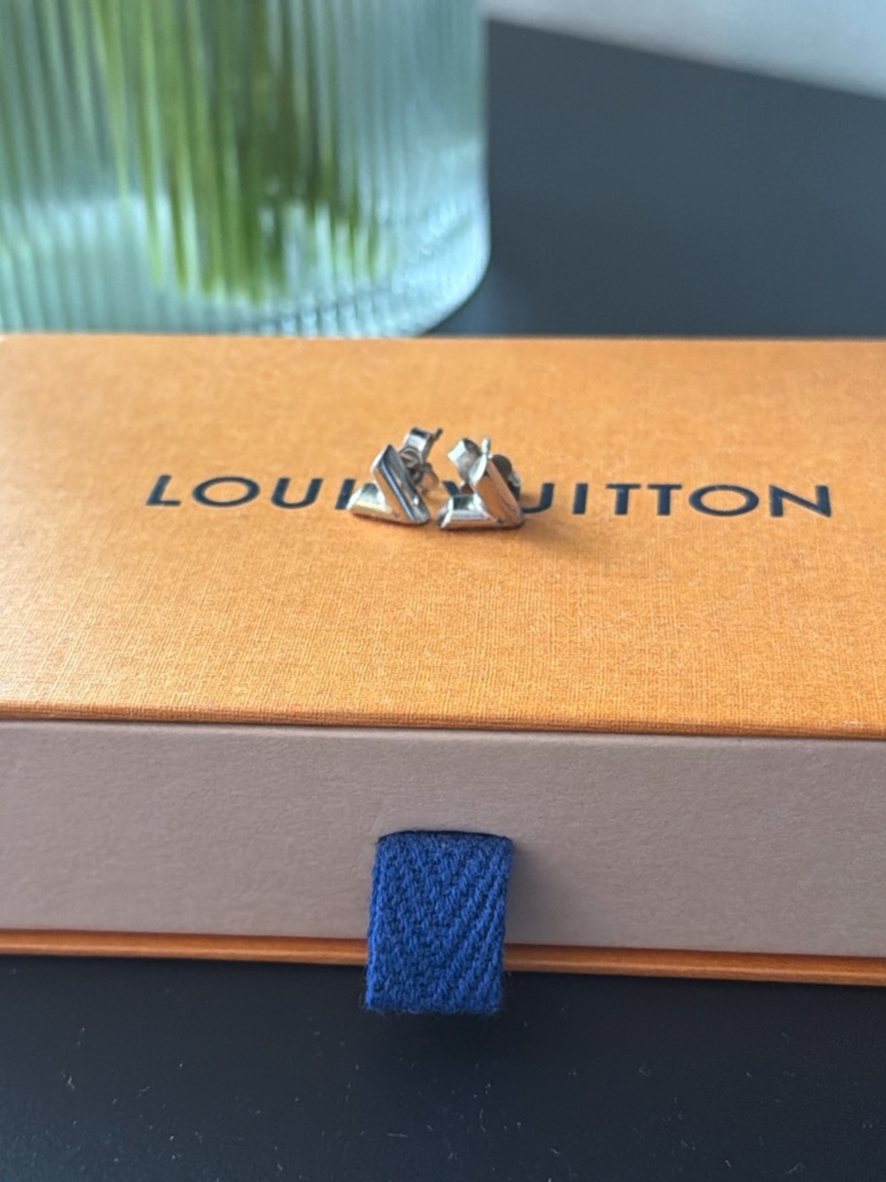 Louis Vuitton Silver V earrings